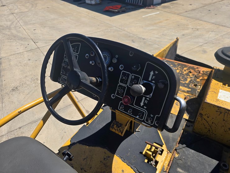 2006-caterpillar-ap-1000d-image-90