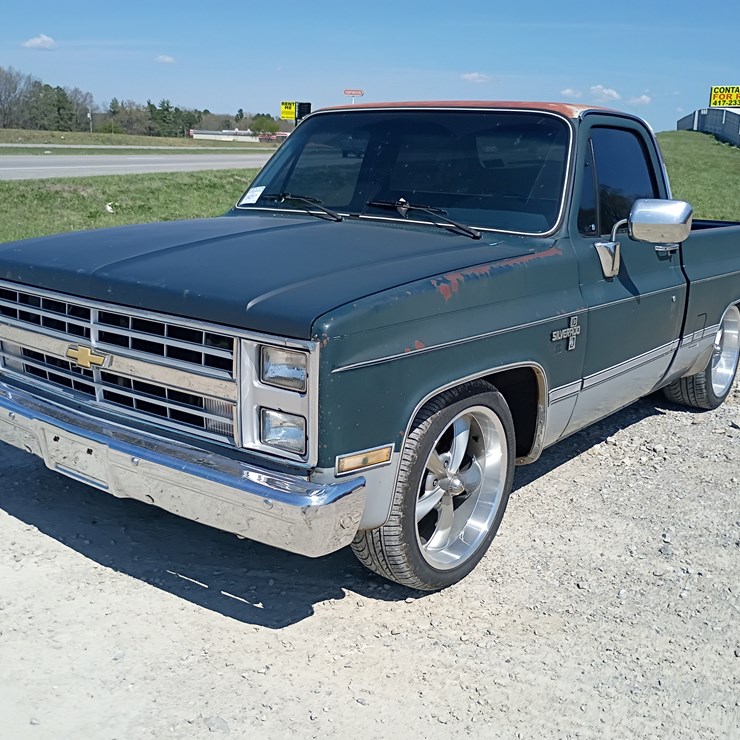 1982 CHEVROLET C10
