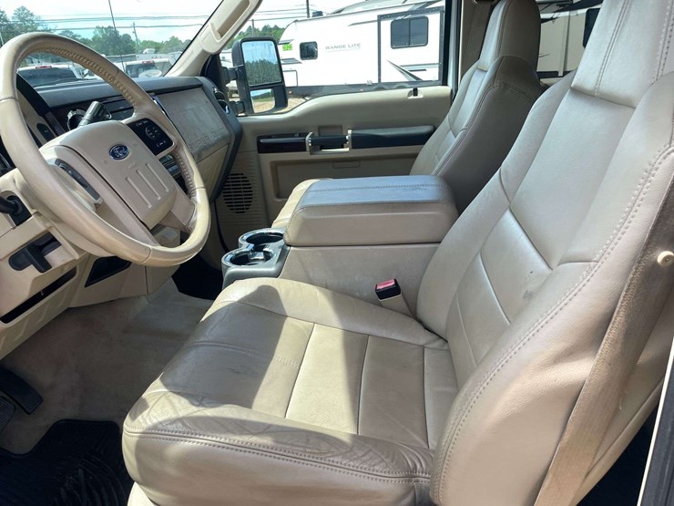 2010-ford-f250-image-10