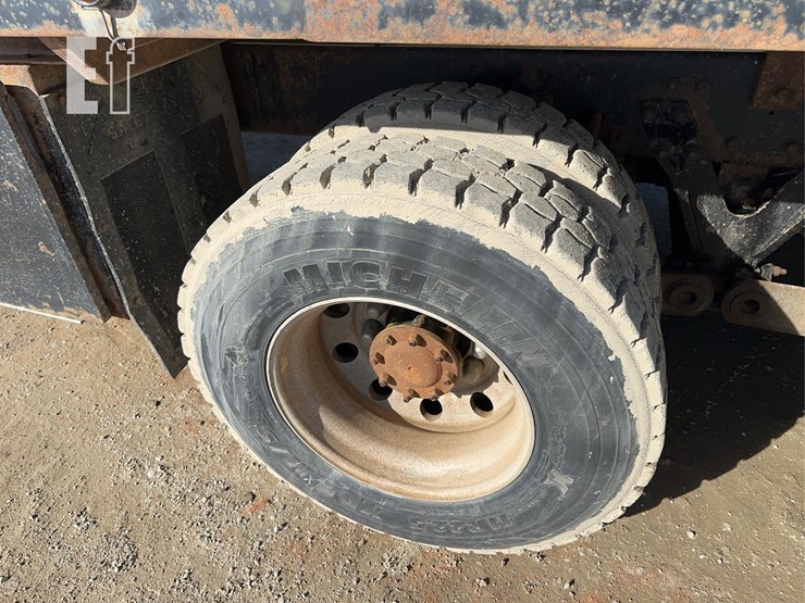 2003-kenworth-t800-image-31