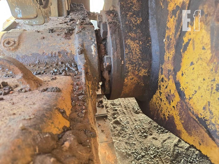 2006-caterpillar-d6r-iii-image-38