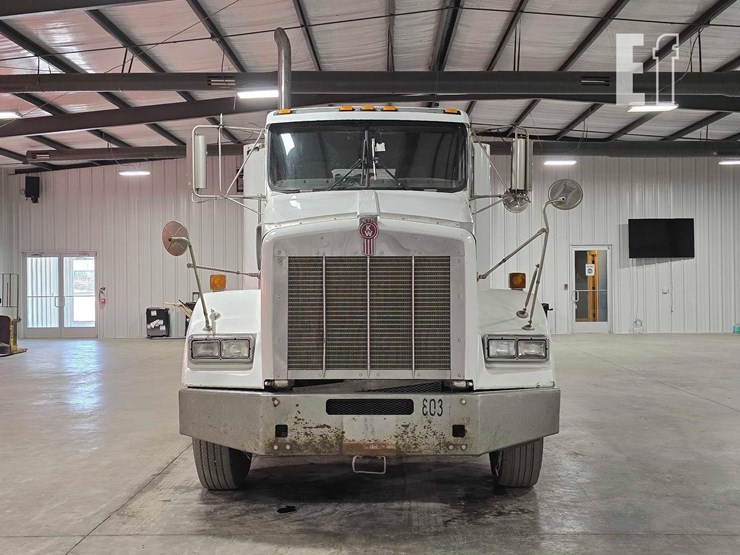 2003-kenworth-t800-image-7