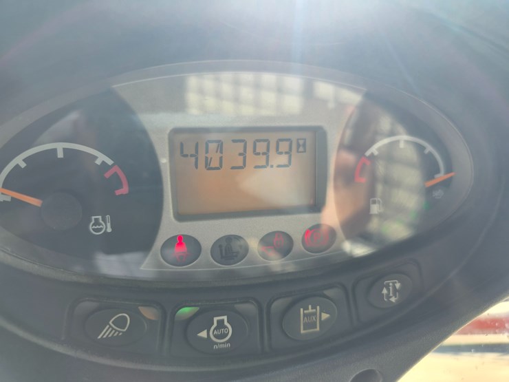 2020-bobcat-t770-image-57