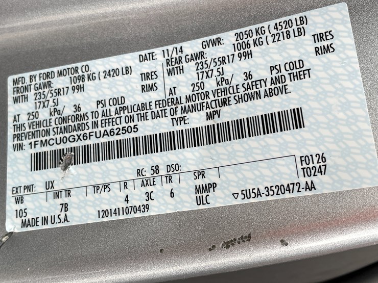 2015-ford-escape-image-38