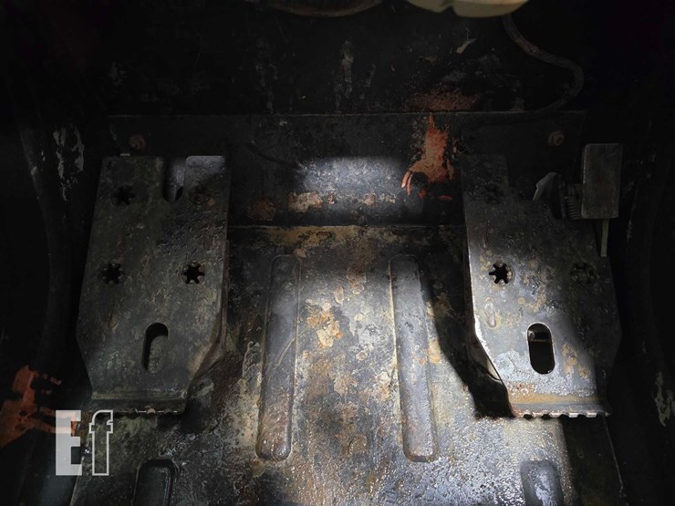 2020-bobcat-t76-image-15