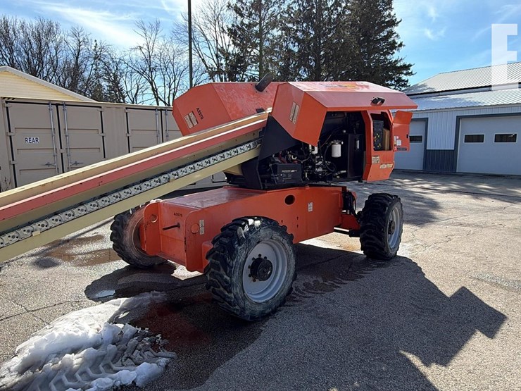 2014-jlg-600s-image-7