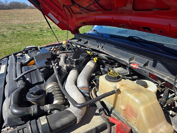 2016-ford-f550-image-25