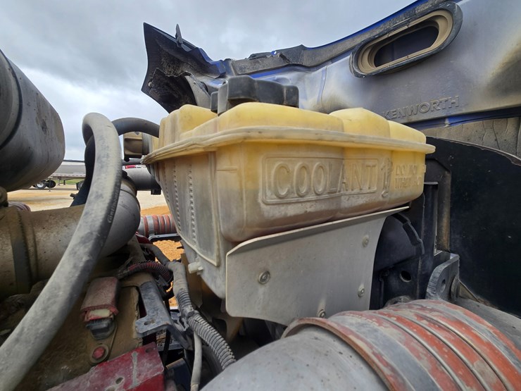 2014-kenworth-t660-image-69