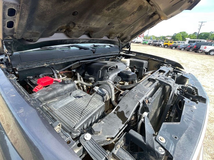 2011-chevrolet-silverado-1500-image-8