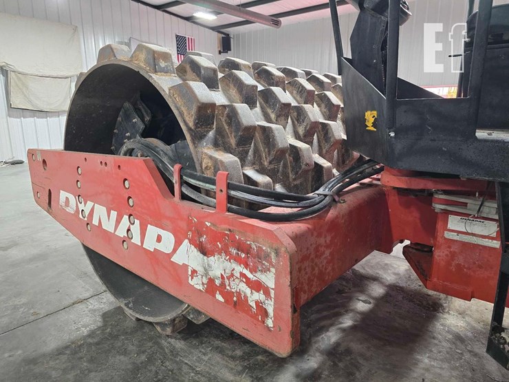 2009-dynapac-ca250pd-image-12