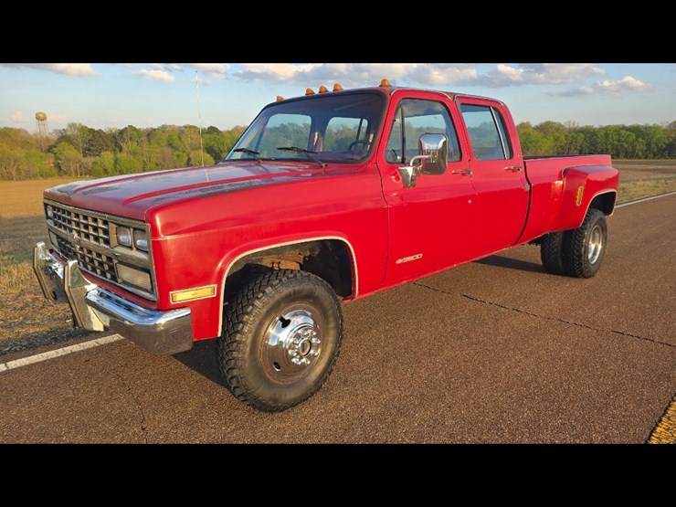 1989-chevrolet-silverado-3500-image-2