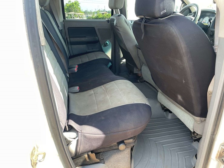 2006-dodge-ram-3500-image-16