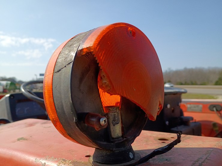 2001-kubota-l4300-image-58