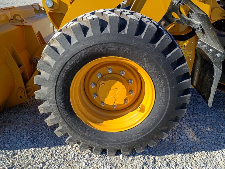 2023-caterpillar-910-image-73