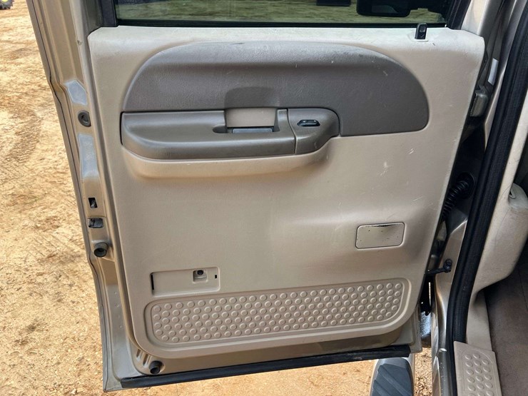 2003-ford-f250-image-14