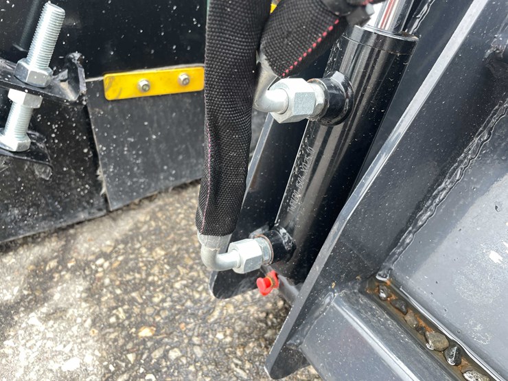 #7049-•-unused-wolverine-48"-mini-skid-steer-(o11)-image-10