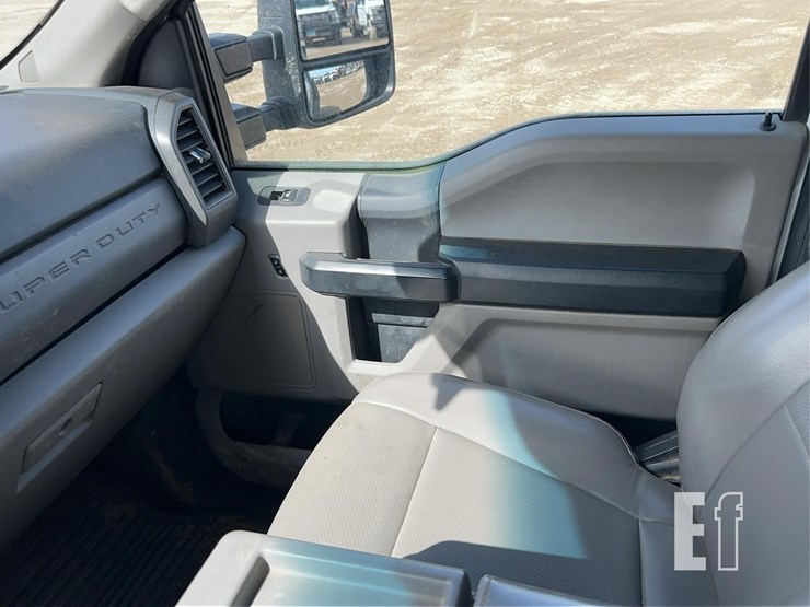 2017-ford-f350-xl-image-12