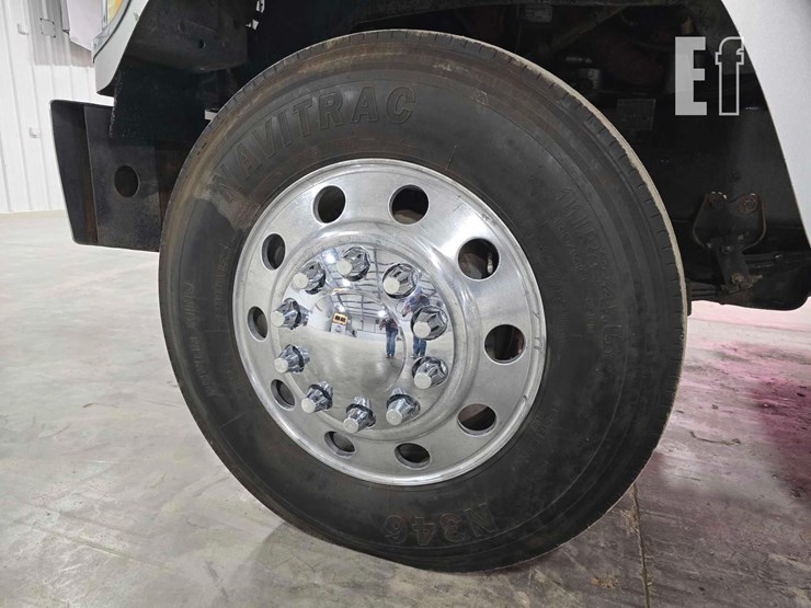 2004-international-paystar-5900-image-22