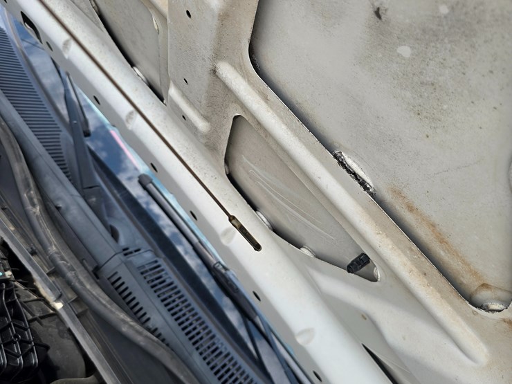 2013-ford-f550-image-21