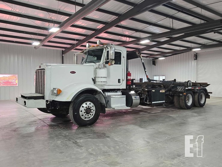 2017-peterbilt-367-image-1