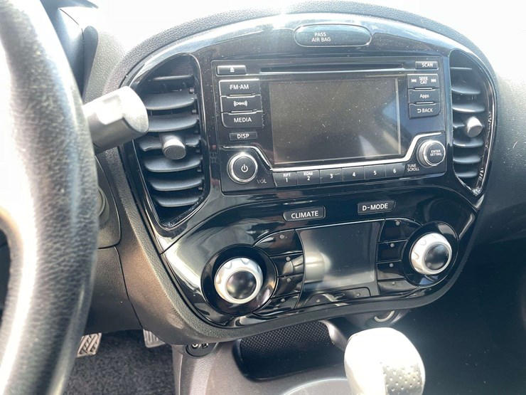 2015-nissan-juke-image-13