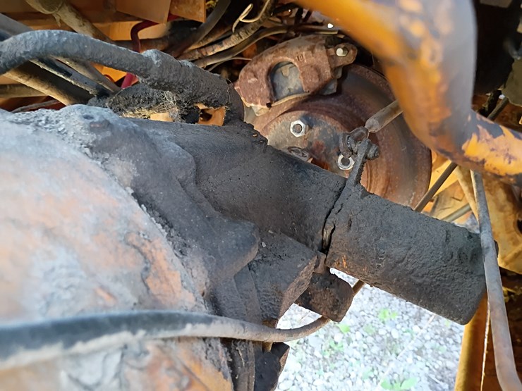 1979-case-586c-image-15