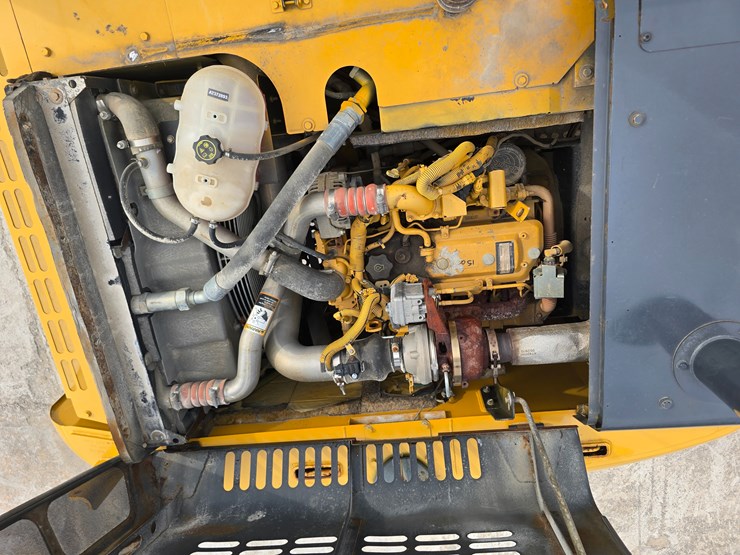 2013-deere-160g-lc-image-59