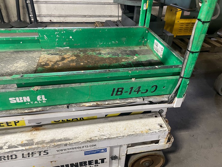 #1465-•-14'-scissor-lift-(e)-image-18