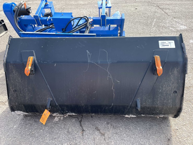 #7060-•-unused-63-case-new-holland-tractor-tooth-bucket-(o9)-image-4