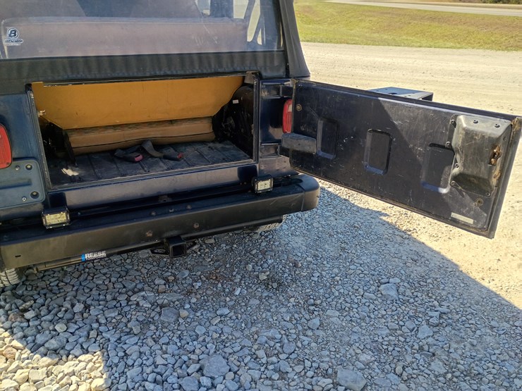 1997-jeep-wrangler-image-58