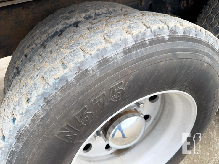 2003-kenworth-t800-image-14