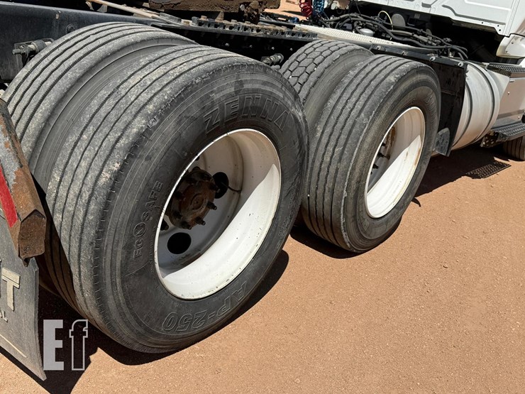 2017-international-transtar-8600-image-24