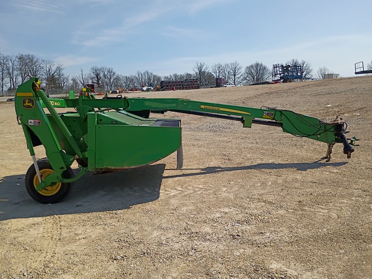 2013-john-deere-630-image-9