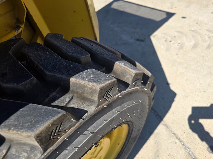 2000-sellick-sd80-image-56