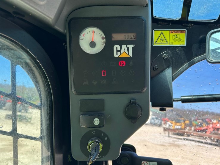 caterpillar-246c-image-22