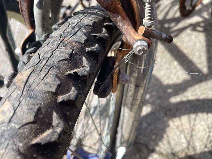 #7076-•-(3)-kid-bikes-(o3)-image-13