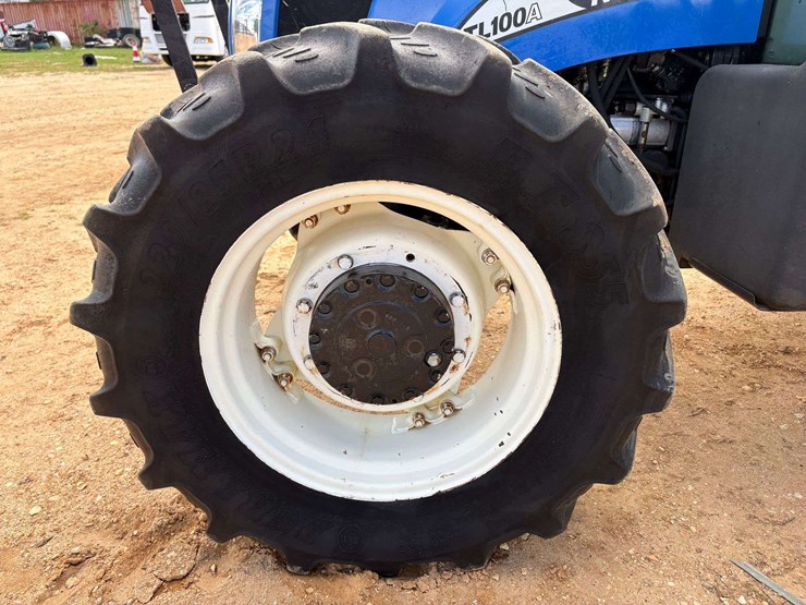 2006-new-holland-tl100a-image-8