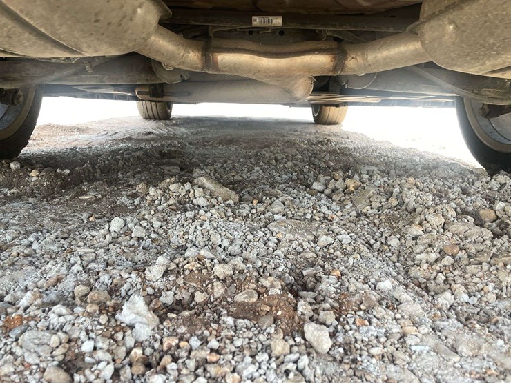 2015-cadillac-xts-4-door-sedan-(144,760-miles)-image-24