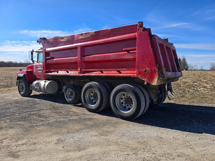 1998-mack-rd688s-image-8