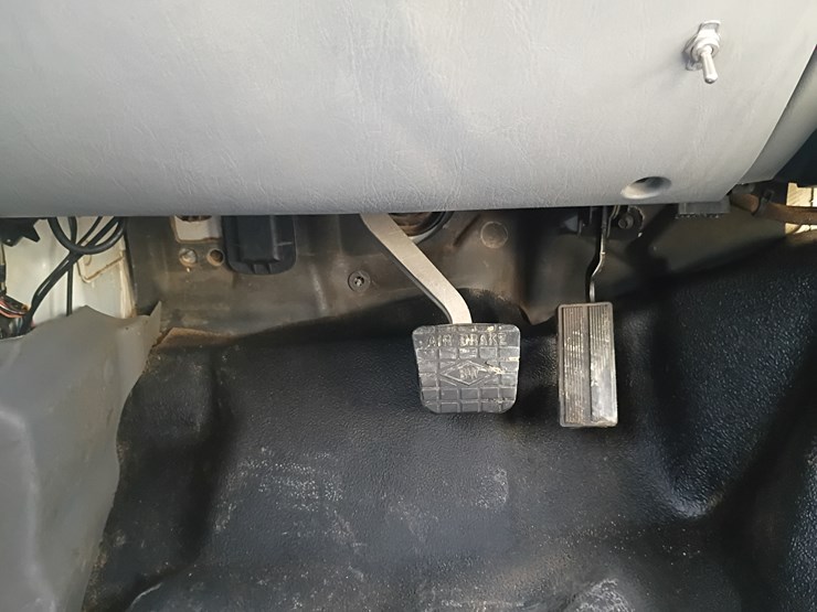 2005-ford-f750-image-65