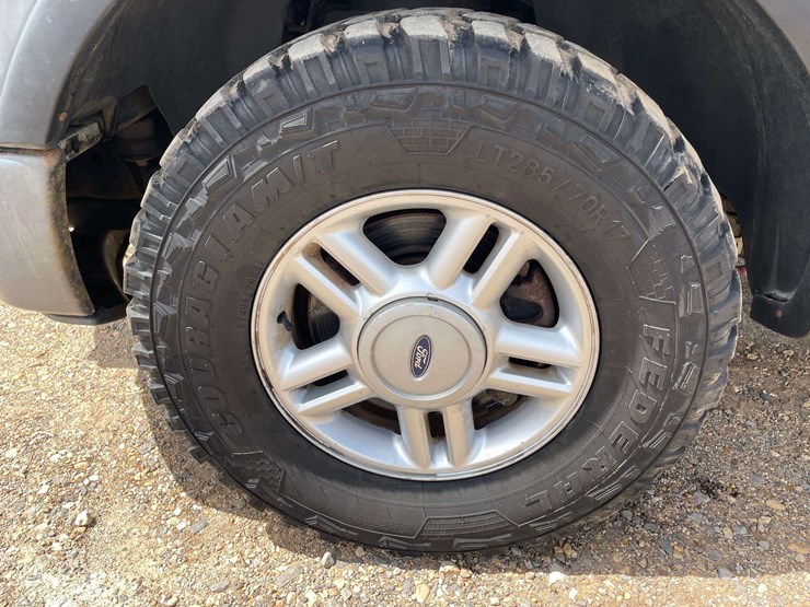 2010-ford-f150-image-18