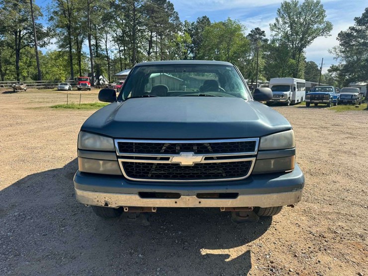 2006-chevrolet-1500-image-5