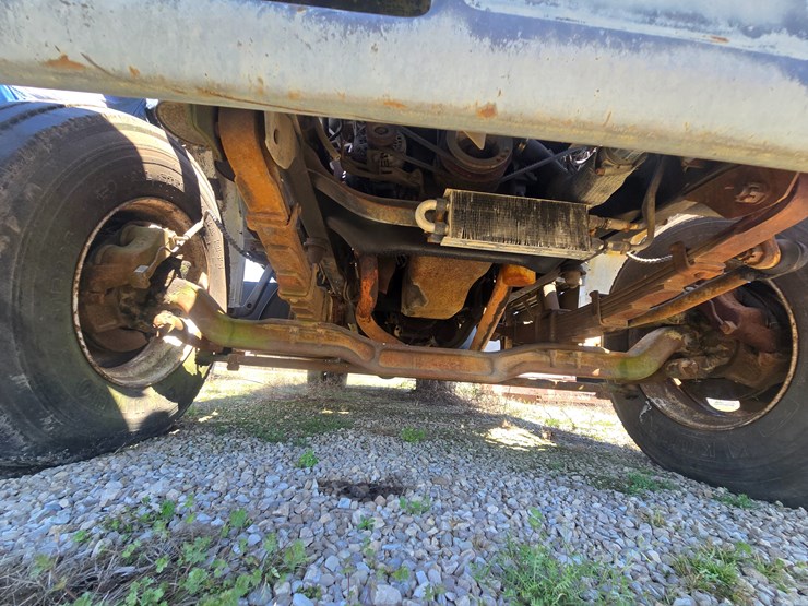 1997-ford-f700-image-26