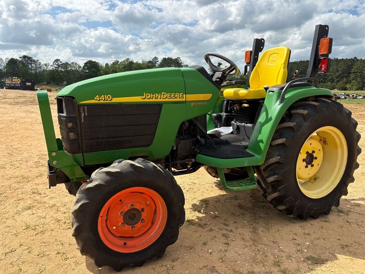 2004-john-deere-4410-image-1