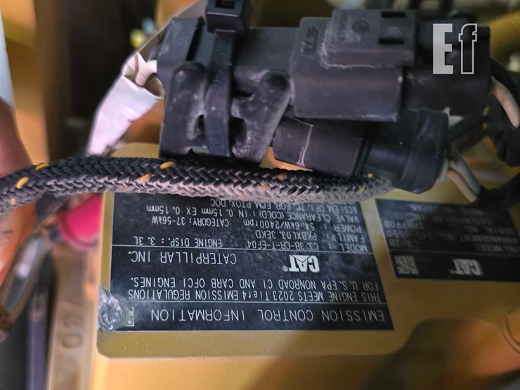 2023-caterpillar-259d3-image-25