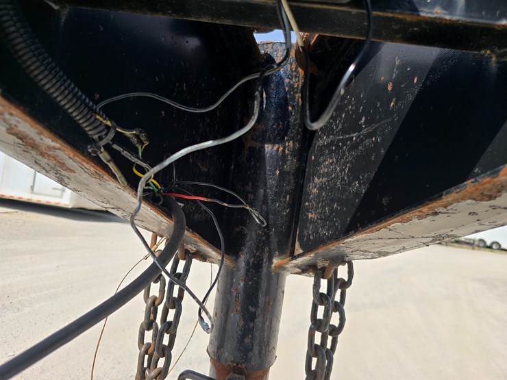 #22628-•-2005-bales-gooseneck-trailer-image-45