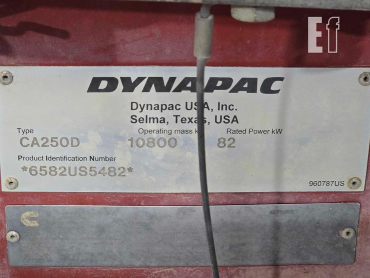 2007-dynapac-ca250d-image-27