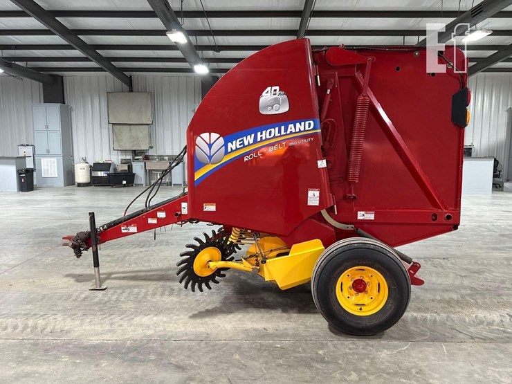 2015-new-holland-roll-belt-450-image-5