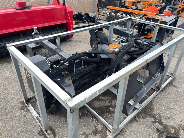 #7040-•-unused-arteer-72"-skid-steer-landscape-harley-rake-(o10)-image-8