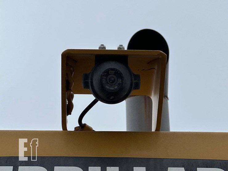 2015-caterpillar-815f-2-image-9